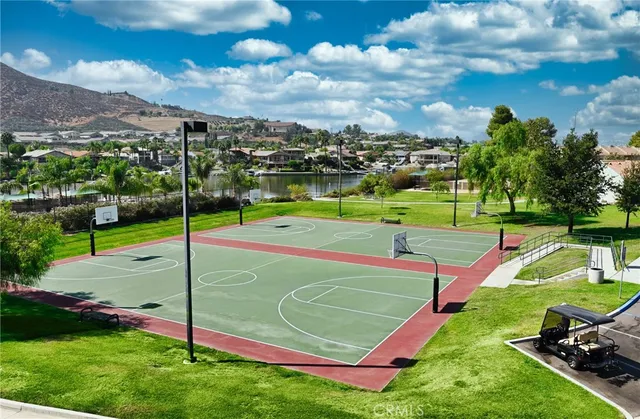 a view of a park with entertaining space