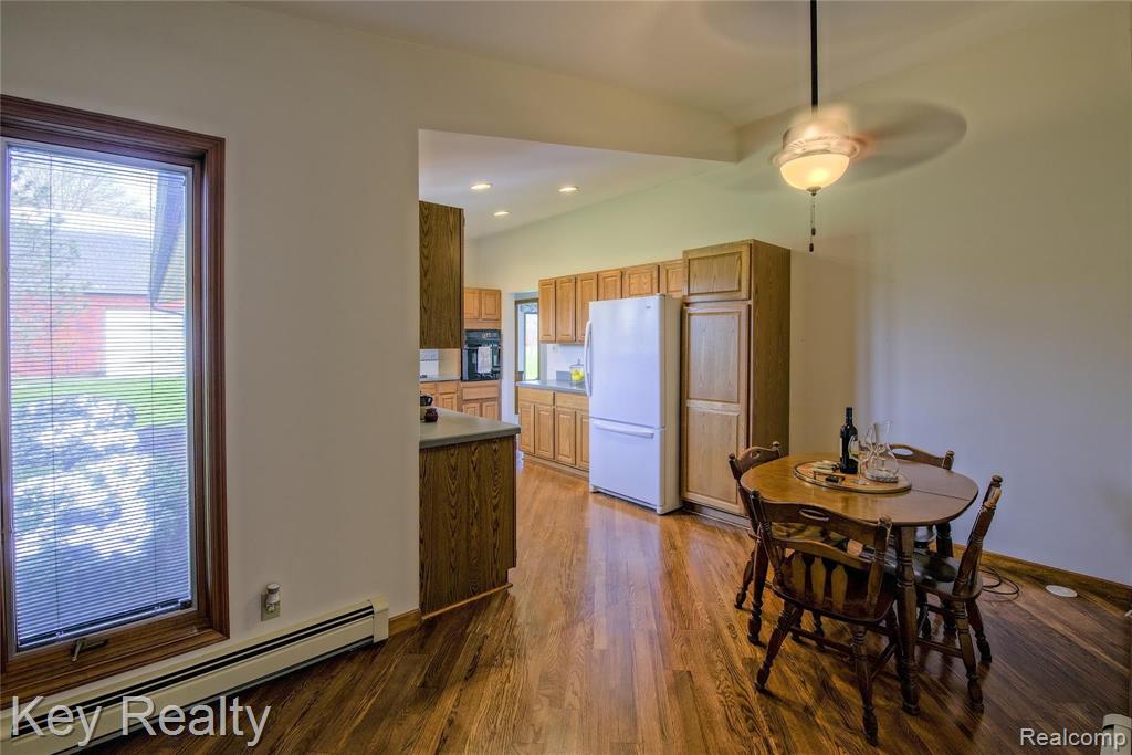 345 West Sigler Road Carleton, MI 48117 - Photo 15 of 28