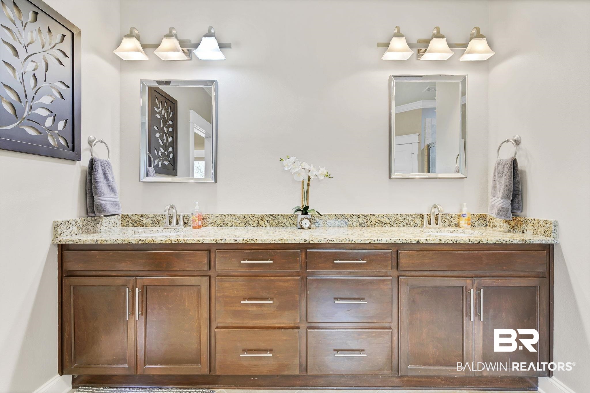 20105 Bunker Loop Fairhope, AL 36532 - Photo 31 of 65 Primary Bathroom