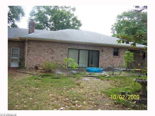 900 Jamestown Road Colonial Heights, VA 23834 - Photo 6 of 12 Exterior Front