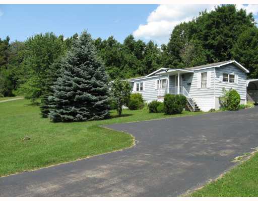 2193 Ridgeview Road Mount Pleasant, PA 15666 - Photo 1 of 2 Exterior Front.