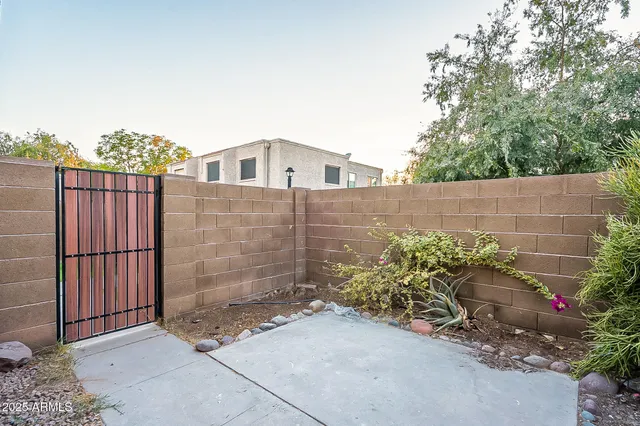 $1,695 | 600 South Dobson Road, Unit 39, Mesa, AZ 85202