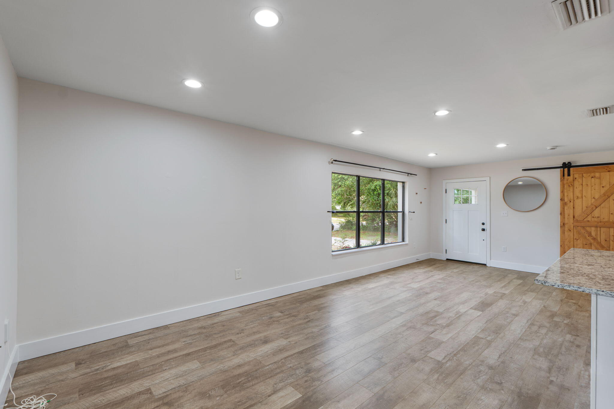 107 Ferry Road Northeast Fort Walton Beach, FL 32548 - Photo 12 of 45 Gallery Image 12