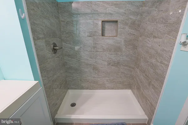 a bathroom with a tub