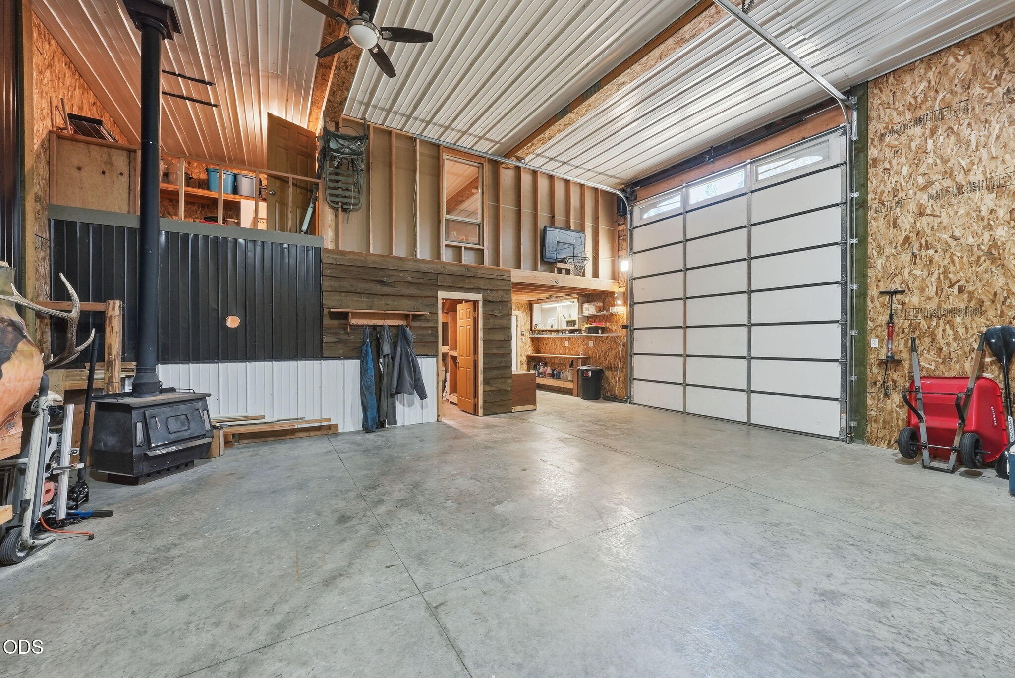 17004 Milky Way Bend, OR 97707 - Photo 40 of 48