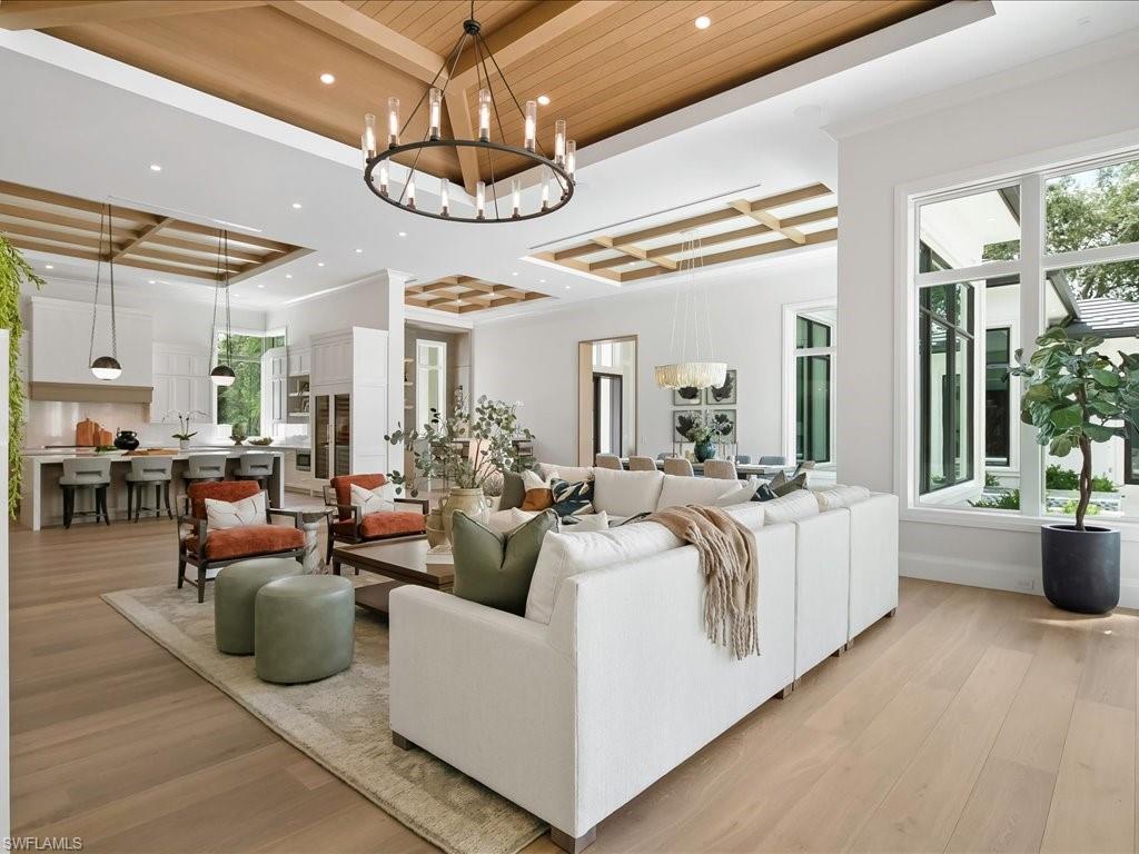 208 Hickory Road Naples, FL 34108 - Photo 17 of 50