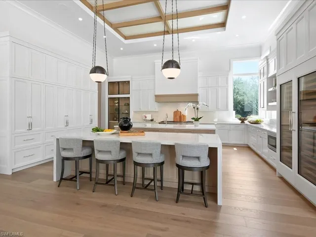 $11,995,000 | 208 Hickory Road, Naples, FL 34108