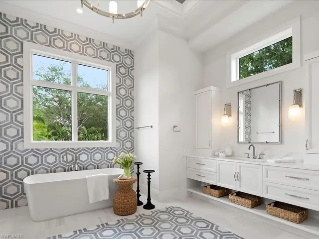 $11,995,000 | 208 Hickory Road, Naples, FL 34108