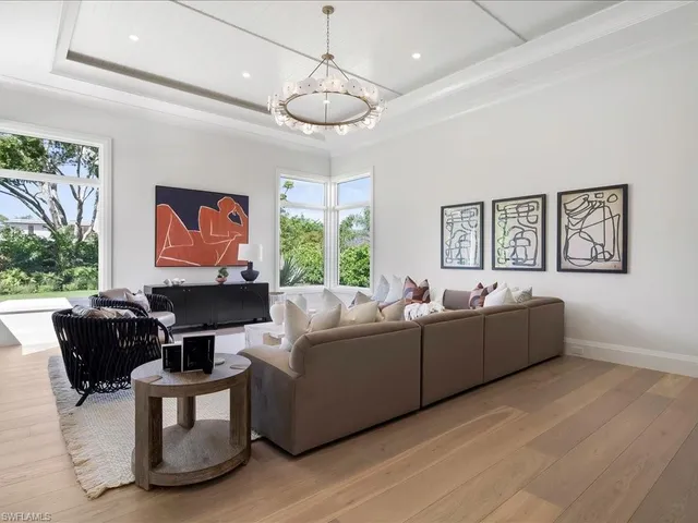 $11,995,000 | 208 Hickory Road, Naples, FL 34108