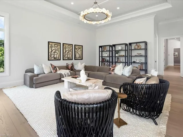 $11,995,000 | 208 Hickory Road, Naples, FL 34108