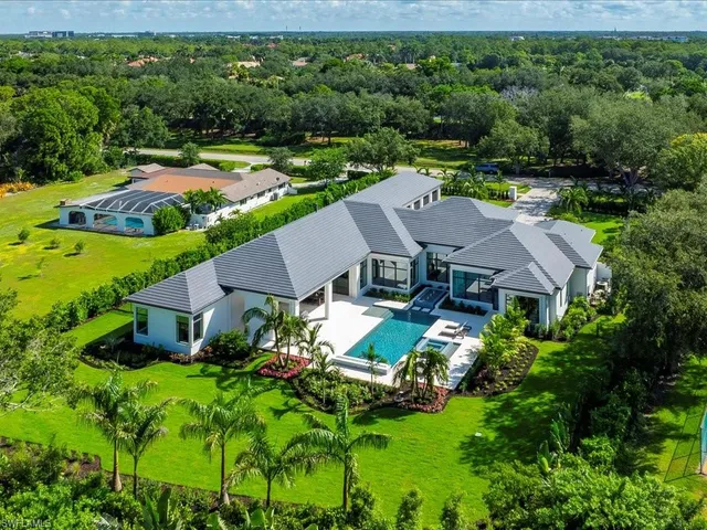 $11,995,000 | 208 Hickory Road, Naples, FL 34108