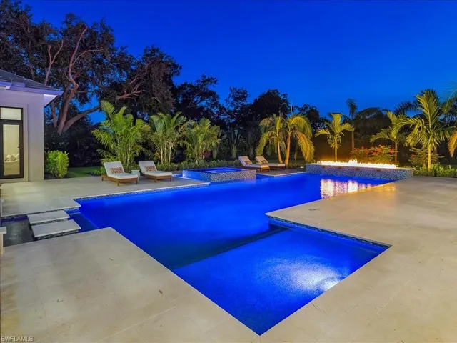 $11,995,000 | 208 Hickory Road, Naples, FL 34108