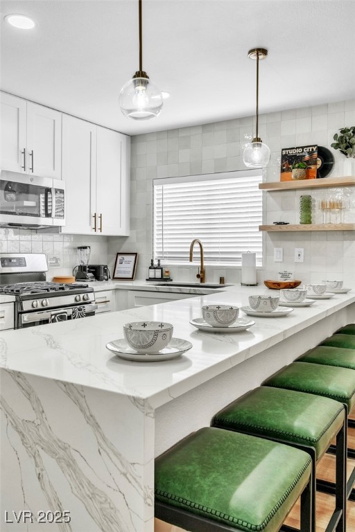 425 Golden Valley Drive Henderson, NV 89002 - Photo 17 of 48 Kitchen featuring appliances with stainless steel