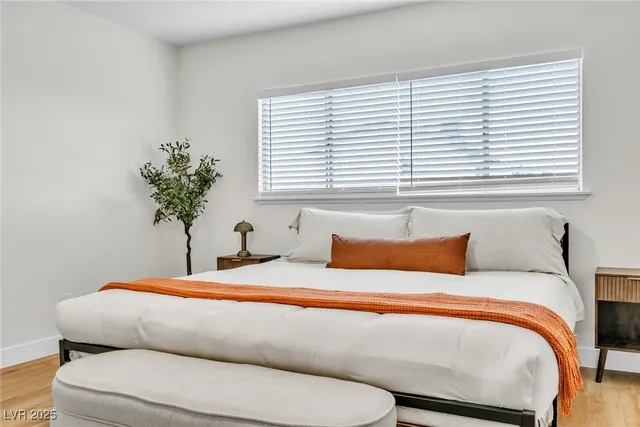 $2,800 | 425 Golden Valley Drive, Henderson, NV 89002