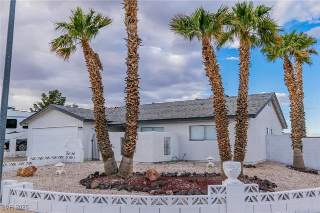 $2,800 | 425 Golden Valley Drive, Henderson, NV 89002