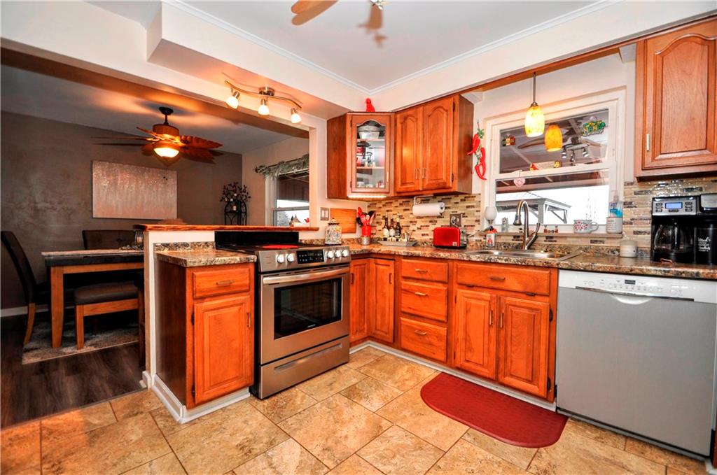 2109 Ridge Road Elizabeth Township, PA 15135 - Photo 7 of 41 Gallery Image 7