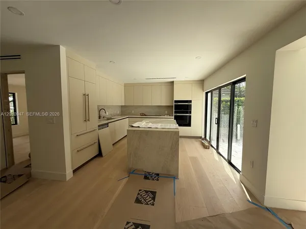 $1,950,000 | 118 Sarto Avenue, Coral Gables, FL 33134