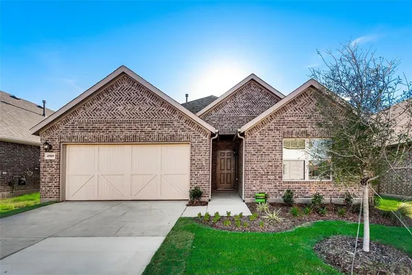 $2,395 | 4909 Cleves Avenue, Aubrey, TX 76227