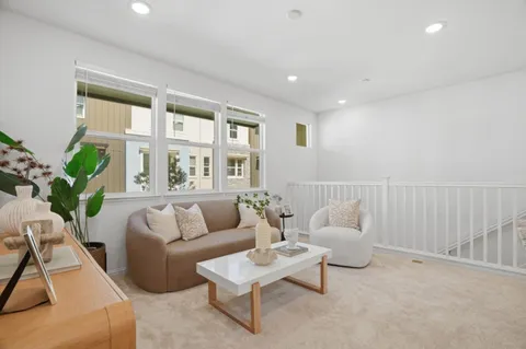 $878,000 | 2082 Mahuron Circle, San Jose, CA 95133
