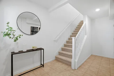 $878,000 | 2082 Mahuron Circle, San Jose, CA 95133