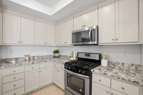 $878,000 | 2082 Mahuron Circle, San Jose, CA 95133