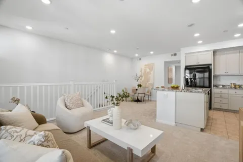 $878,000 | 2082 Mahuron Circle, San Jose, CA 95133