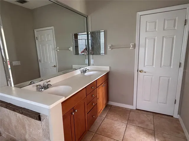 $2,999 | 8719 The Esplanade, Unit 7, Orlando, FL 32836