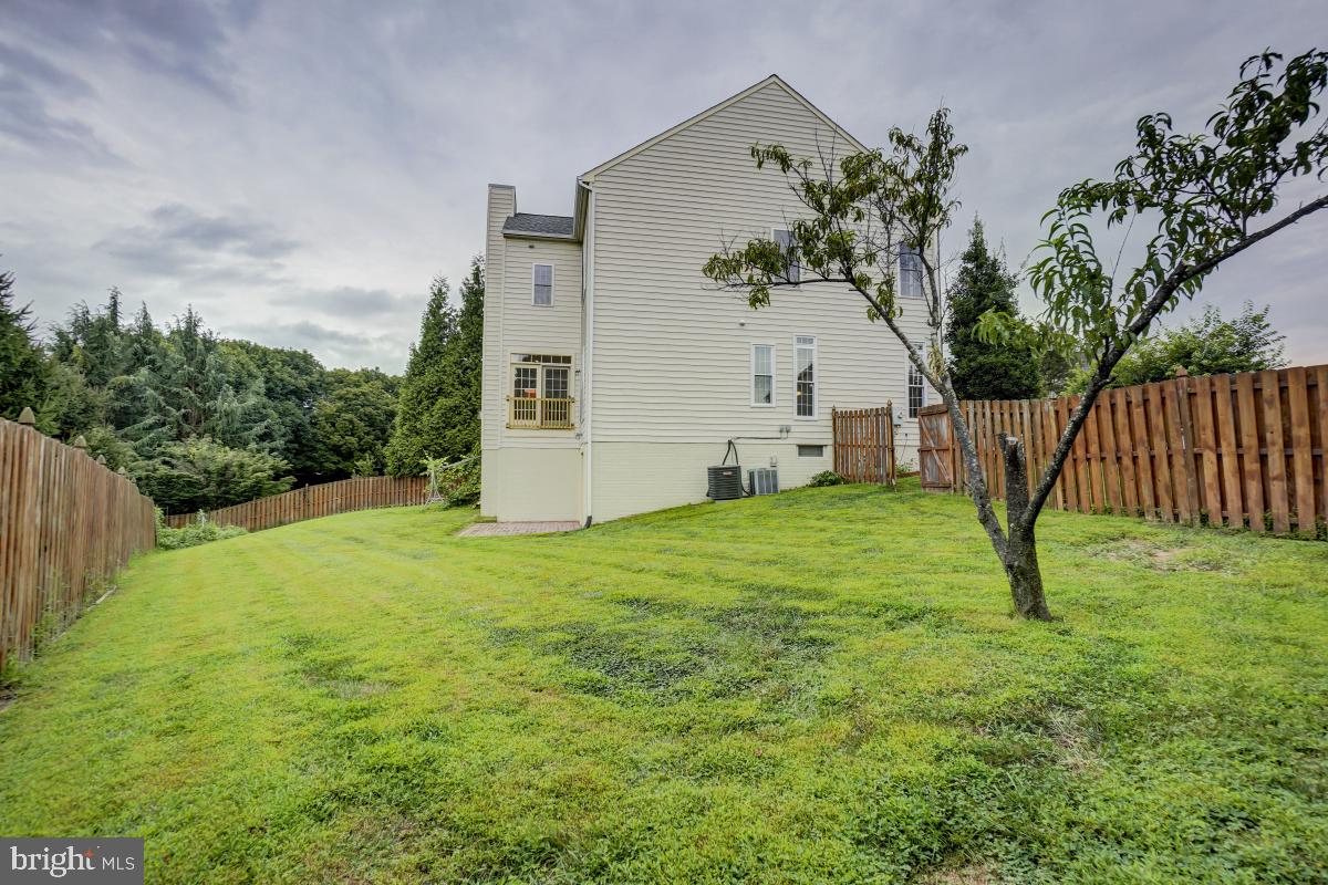 13932 Bromfield Road Germantown, MD 20874 - Photo 40 of 41 Rear View