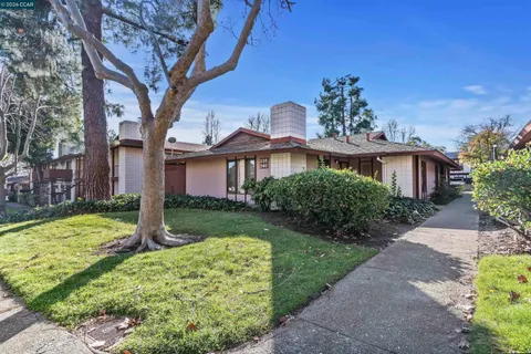 $1,150,000 | 238-240 Camelback Road, Pleasant Hill, CA 94523