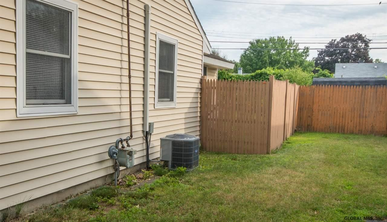 367 Whitehall Road Albany, NY 12208 - Photo 4 of 25 Photo 4