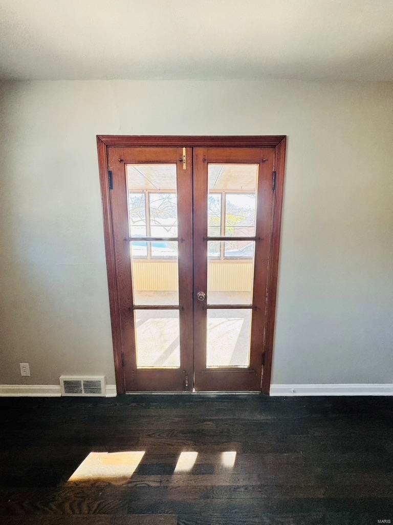 8012 Audrain Drive St. Louis, MO 63121 - Photo 11 of 23