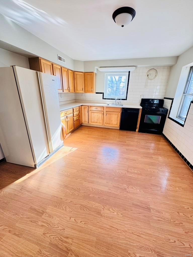 8012 Audrain Drive St. Louis, MO 63121 - Photo 8 of 23