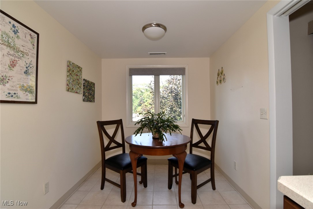 3701 Mayfield Road, Unit 304 Cleveland, OH 44121 - Photo 18 of 39 Gallery Image 18