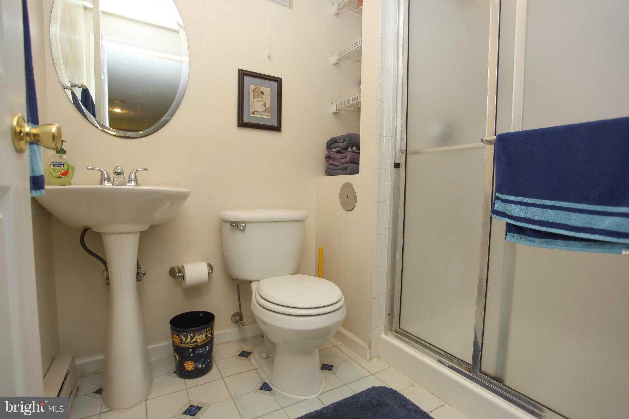 1608 South Rolling Road Halethorpe, MD 21227 - Photo 23 of 30 Bath