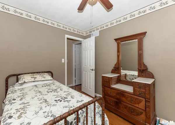 $259,900 | 592 Lake Drive, Woodhull, IL 61490