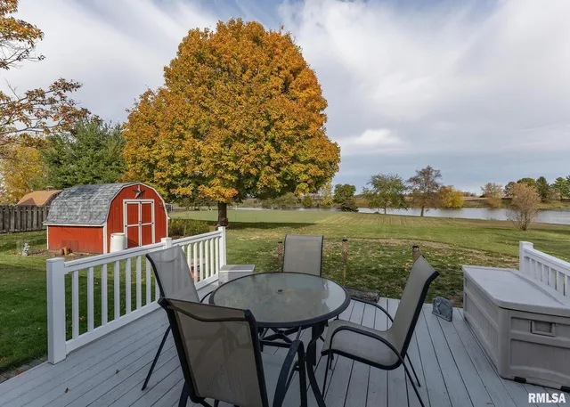 a view of an outdoor space and yard