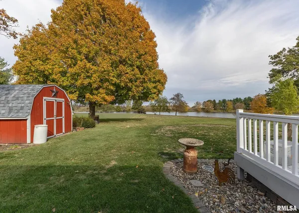 $259,900 | 592 Lake Drive, Woodhull, IL 61490