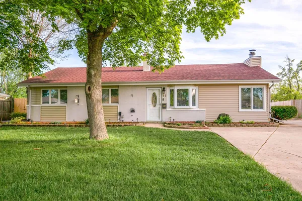 $449,000 | 85 Kingman Lane, Hoffman Estates, IL 60169