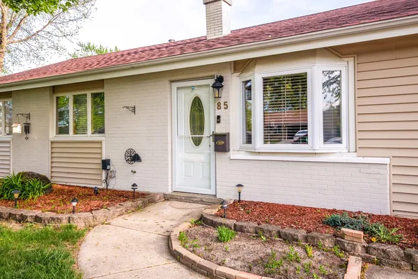 $449,000 | 85 Kingman Lane, Hoffman Estates, IL 60169