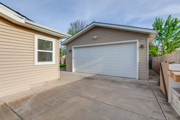 $449,000 | 85 Kingman Lane, Hoffman Estates, IL 60169