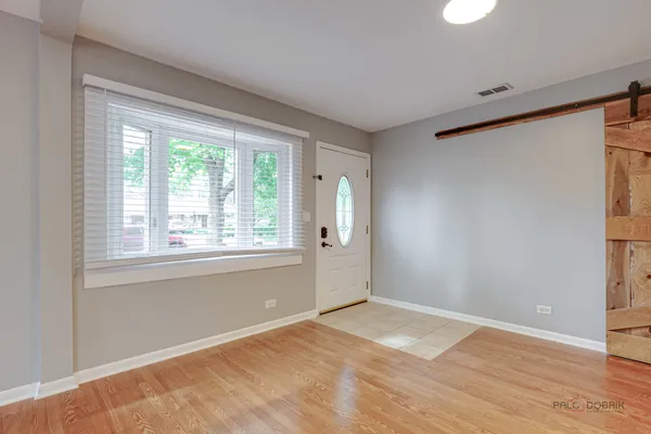 $449,000 | 85 Kingman Lane, Hoffman Estates, IL 60169