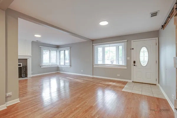 $449,000 | 85 Kingman Lane, Hoffman Estates, IL 60169