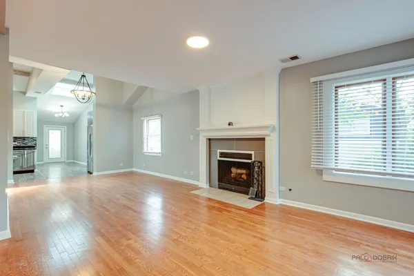 $449,000 | 85 Kingman Lane, Hoffman Estates, IL 60169