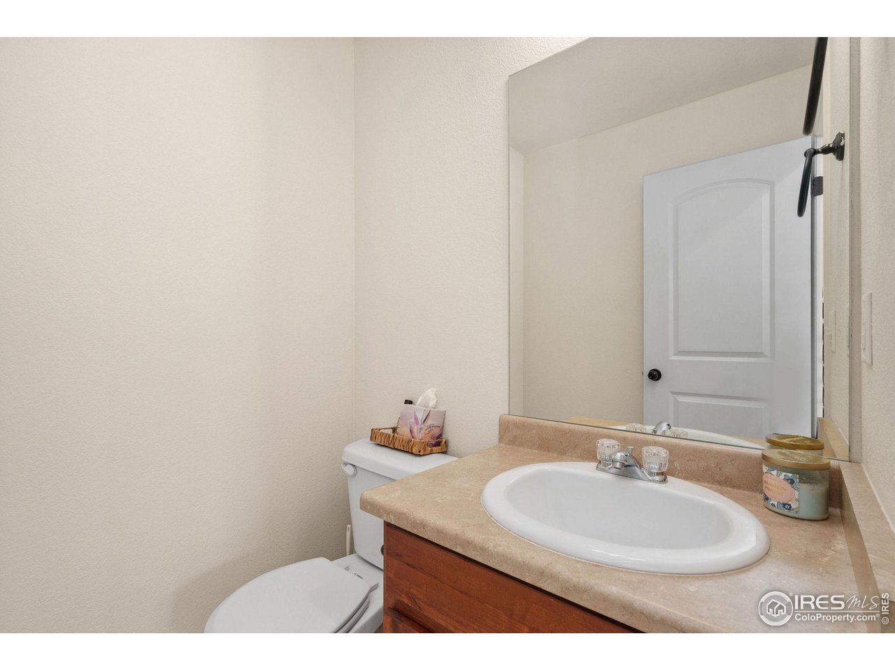7808 West 11th St Road Greeley, CO 80634 - Photo 11 of 25 Main floor 1/2 bath