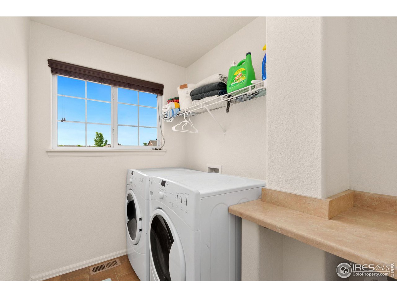 7808 West 11th St Road Greeley, CO 80634 - Photo 16 of 25 Upstairs laundry room
