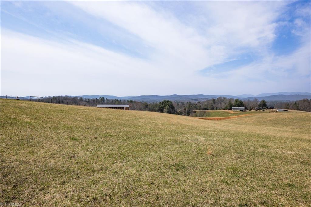 256 Recreation Road Wilkesboro, NC 28697 - Photo 28 of 37 Gallery Image 28