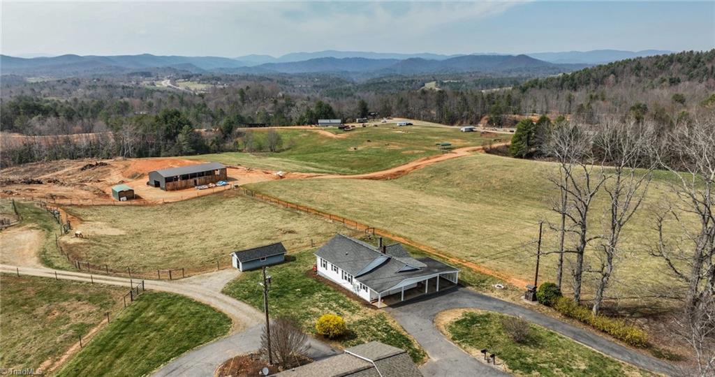 256 Recreation Road Wilkesboro, NC 28697 - Photo 35 of 37 Gallery Image 35