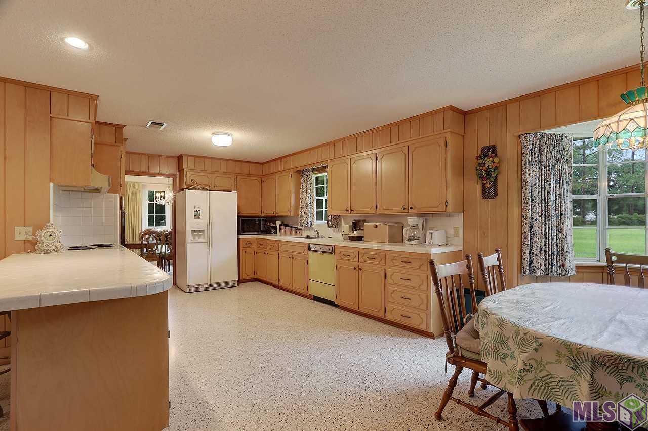 8424 Pettit Road Baker, LA 70714 - Photo 5 of 10 Gallery Image 5