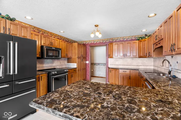 $799,000 | 2775 Highway 28, Frankfort, IN 46041