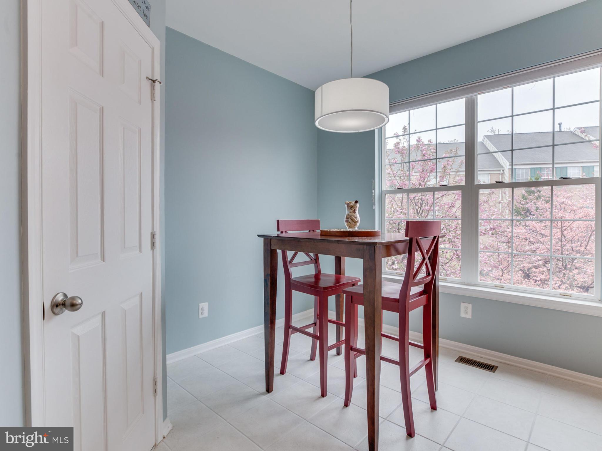 2829 Roesh Way Vienna, VA 22181 - Photo 11 of 30 Family Room